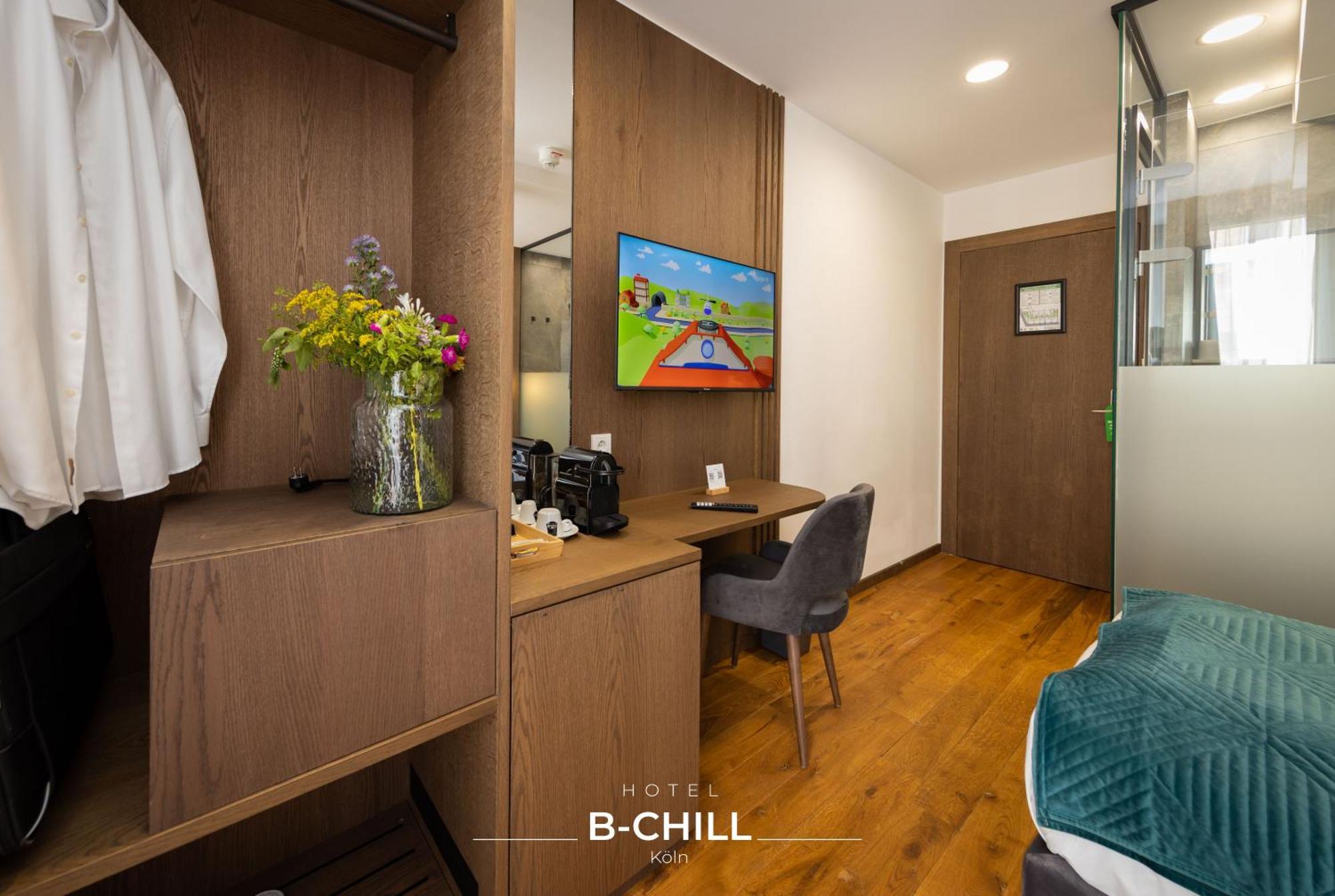 B-Chill Cologne Hotel Exterior photo