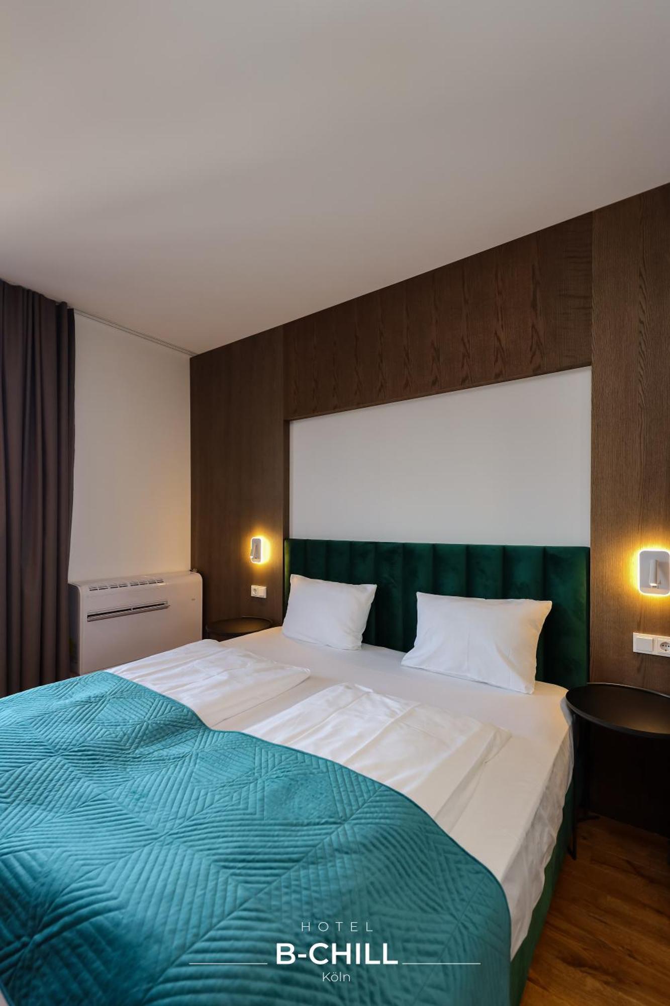 B-Chill Cologne Hotel Exterior photo